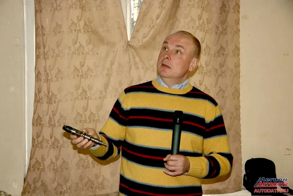 Лекцию открыл Дмитрий Буянов, директор компании Барклай Холдинг.