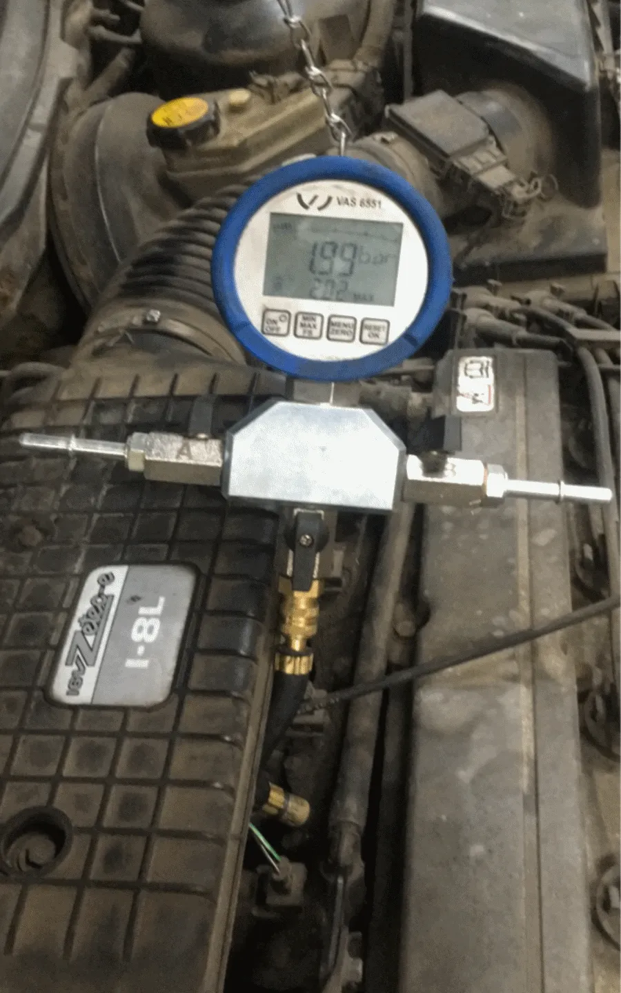 Ford Mondeo 1996 приехал на диагностику - дерганье при ускорении